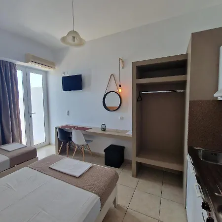 Aparthotel Edelweiss Tsoútsouros